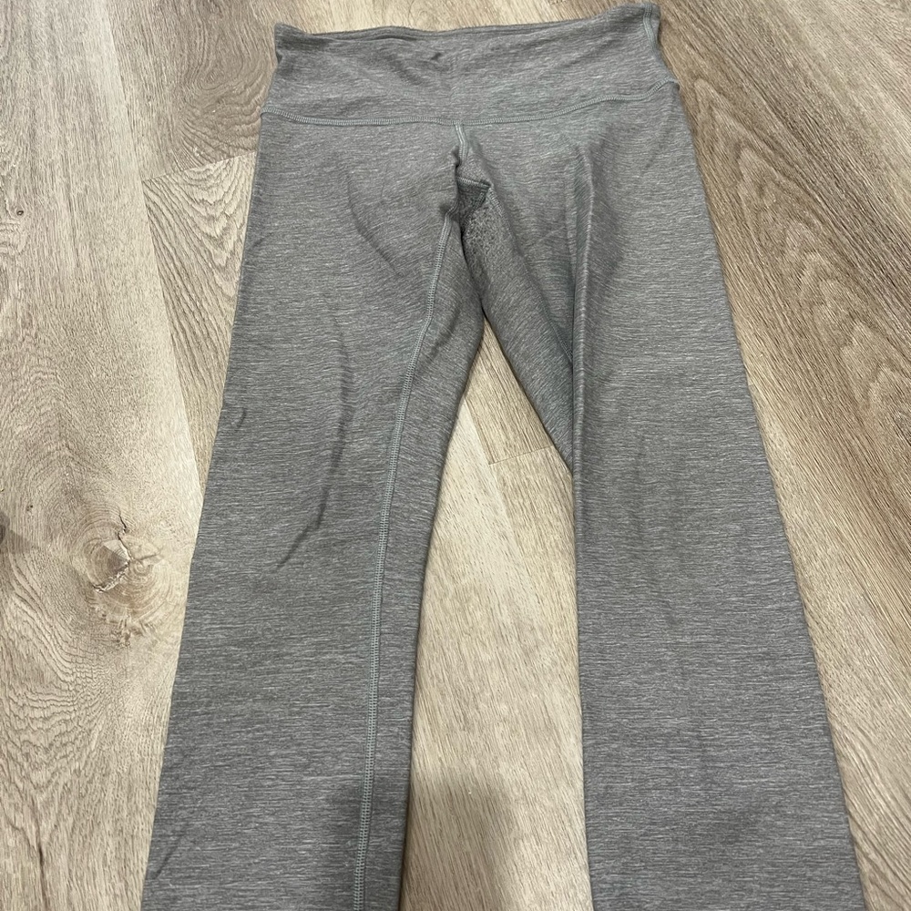 Grey size 4 lululemon cropped leggings